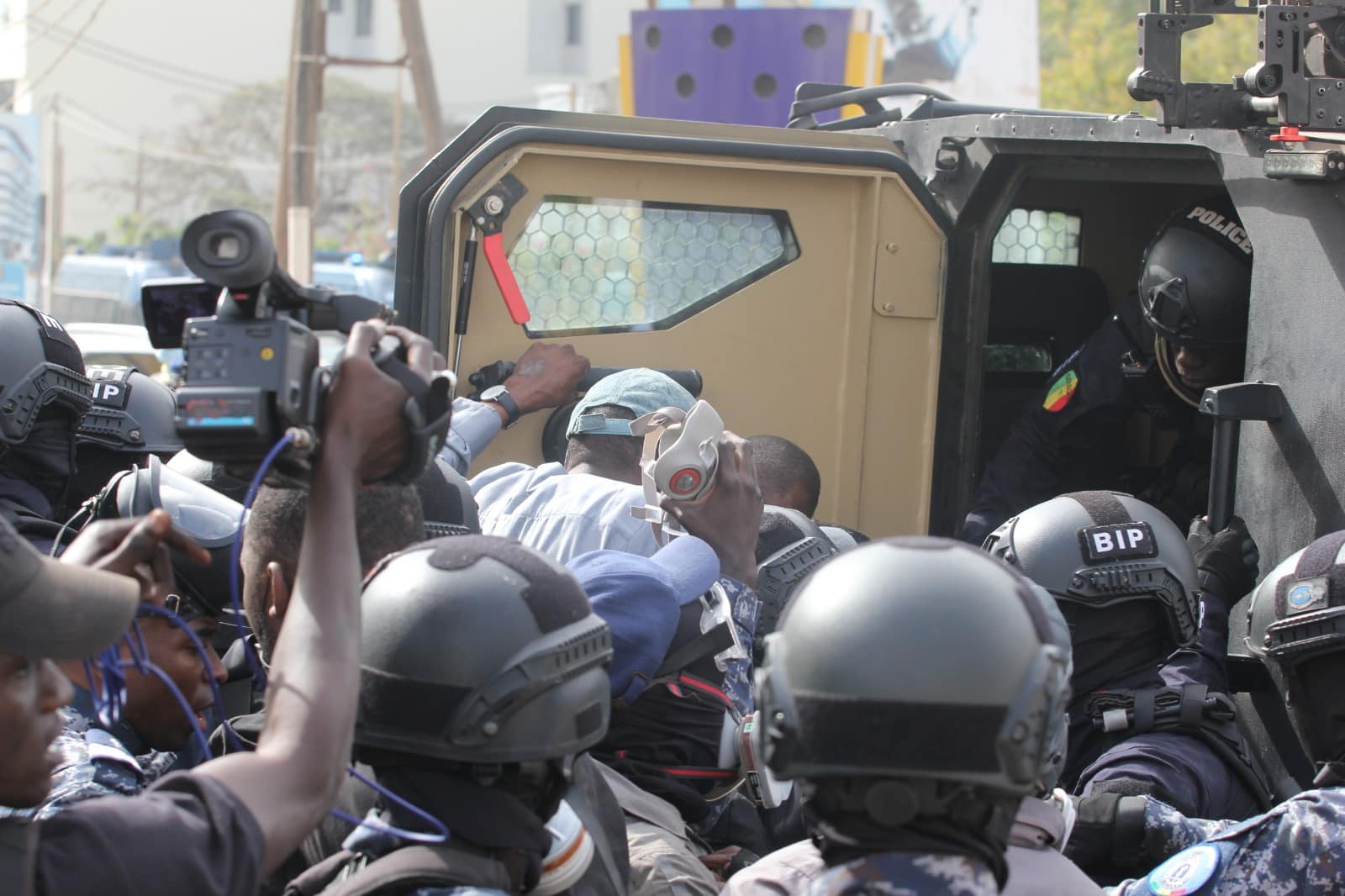 (100 Photos): Retour en images sur les temps forts d'une chaude journée