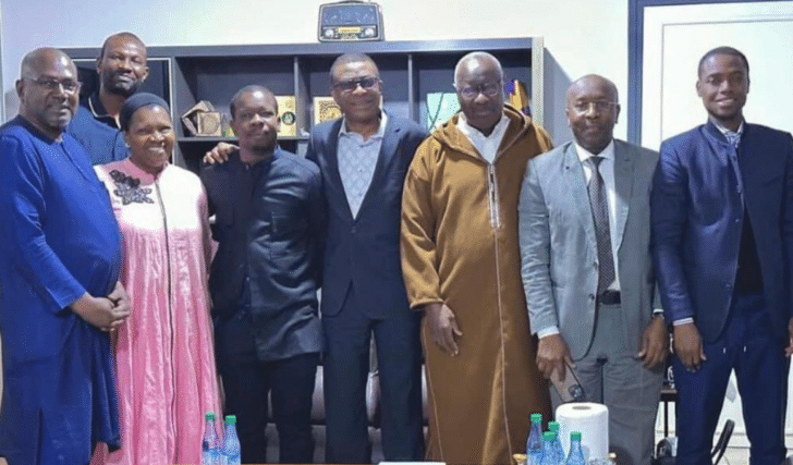 Youssou Ndour et El Hadji Ndiaye fument le calumet de la paix