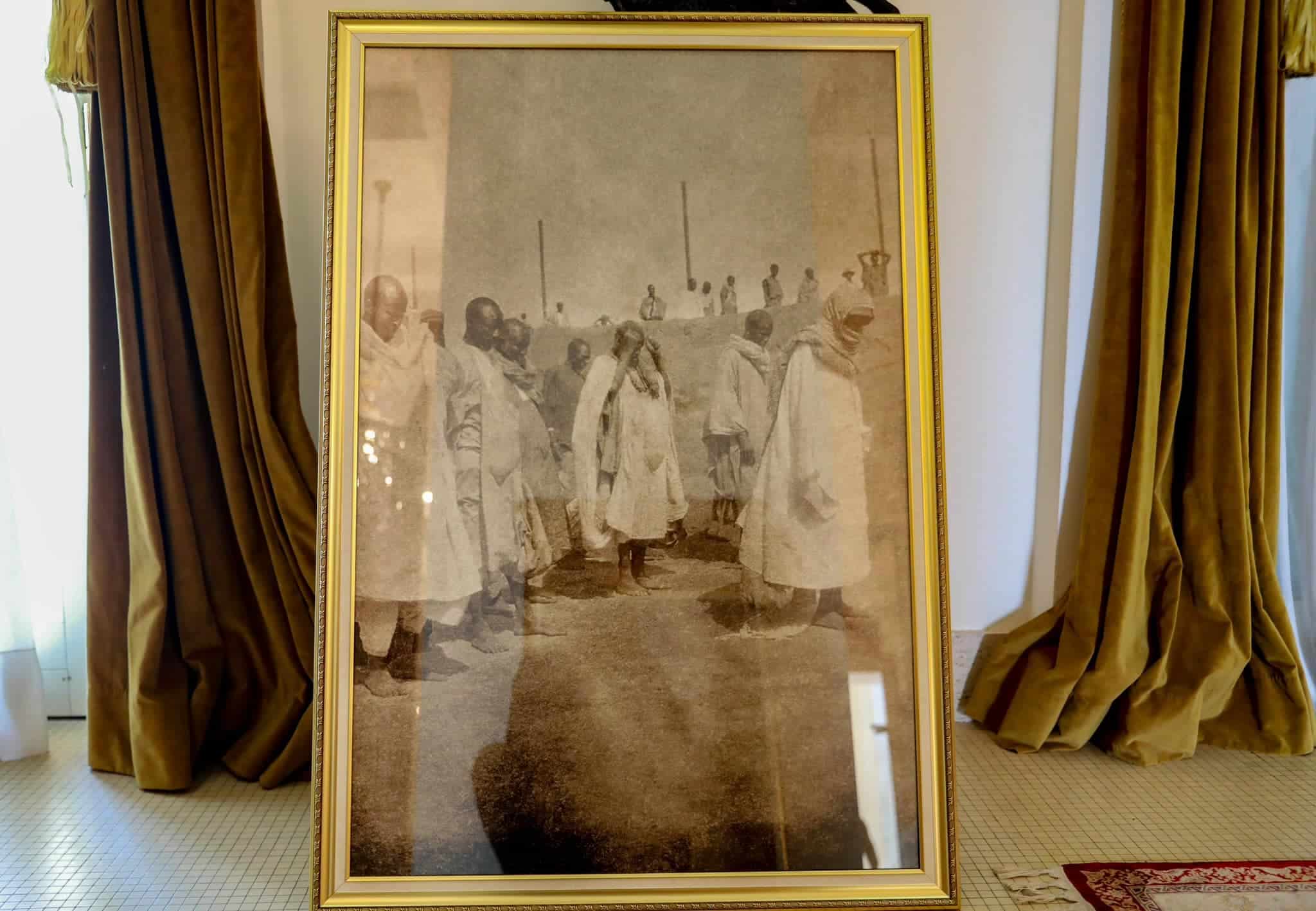 (Photos) Le collectif pour l'acquisition des photos authentiques de Serigne Touba reçu au palais par Macky SALL