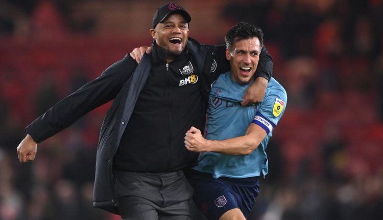 Burnley remporte le titre en Championship après sa victoire à Blackburn