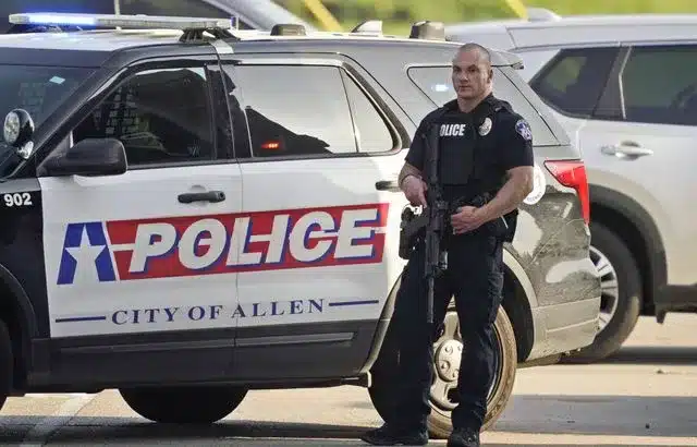 Texas : Un tireur tue huit personnes dans un centre commercial avant d’être abattu