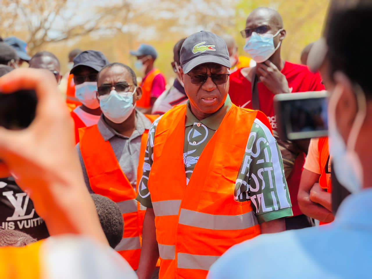 (Photos) Cleaning Saison 02: Abdou Karim Sall prépare le terrain pour les jeunes marcheurs en direction de Popenguine.
