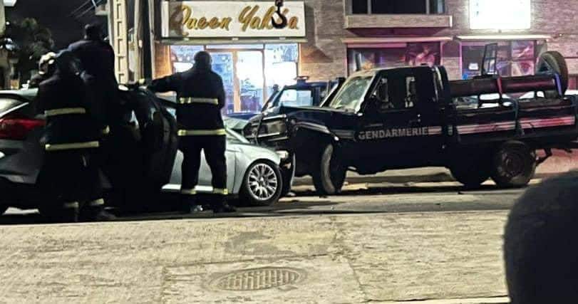 (Photos) Accident: collision entre un véhicule de la Gendarmerie & un particulier