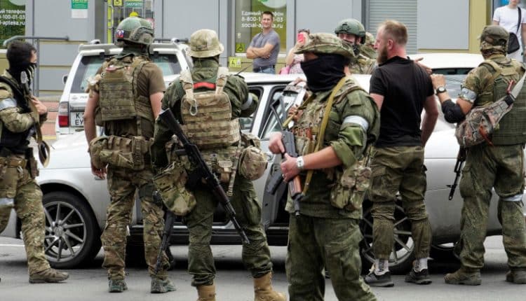 Rébellion de Wagner: les mercenaires se replient, le «régime antiterroriste» maintenu à Moscou