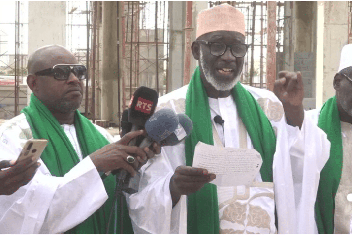 Tabaski 2023 : L’imam de la mosquée omarienne prie pour la paix au Sénégal