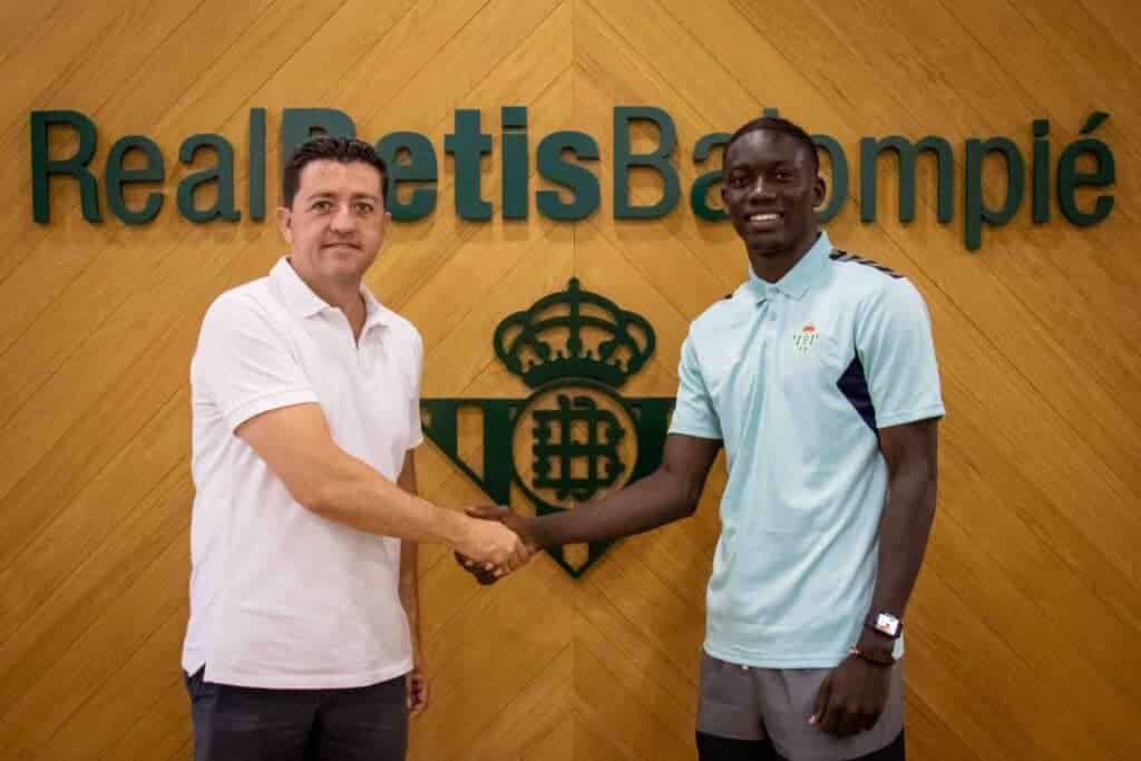 Officiel : Souleymane Faye rejoint Réal Betis