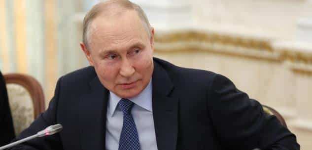 Présidentielle russe : Vladimir Poutine réélu avec 87,8 % des voix