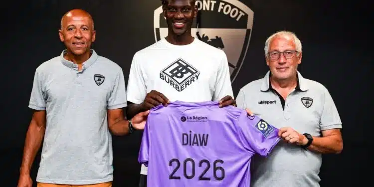 Clermont : Mory Diaw prolonge son contrat jusqu'en 2026.