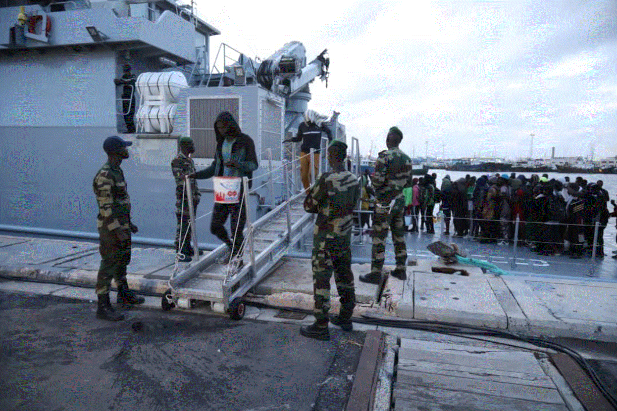 Émigration clandestine : Plus de 100 candidats interceptés débarquent à la base navale Amirale Faye Gassama