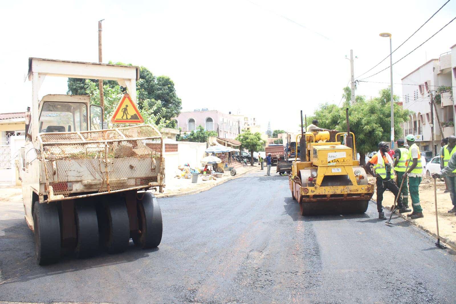 "Dakar se métamorphose avec des routes modernes en cours de construction"