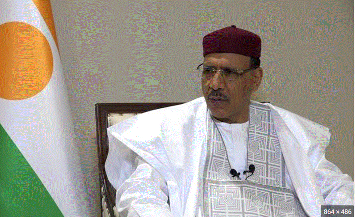 Niger : Mohamed Bazoum a "tenté de s’évader" sans succès, (Junte)