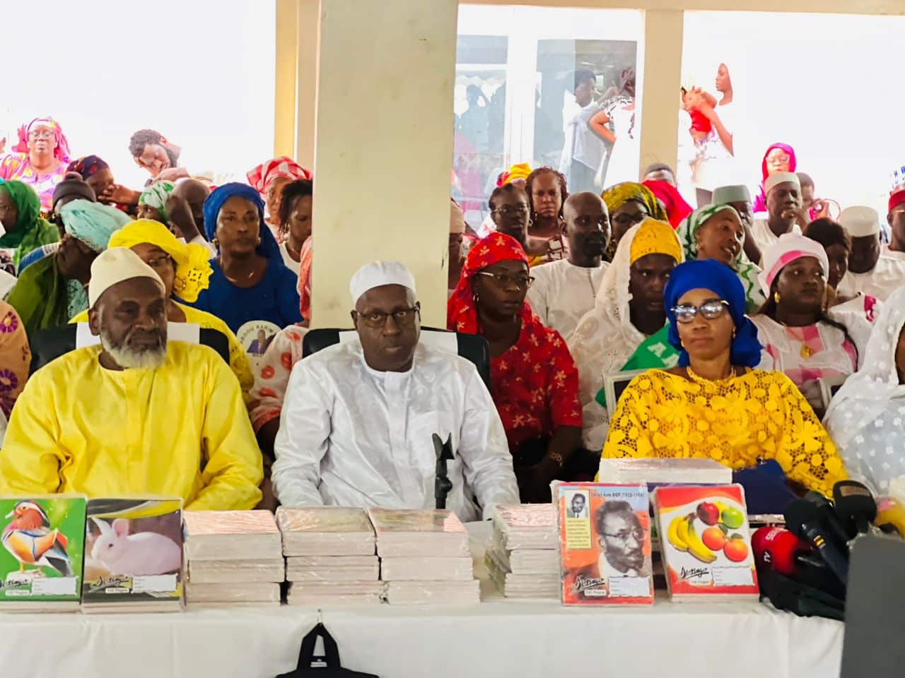 (Photos) Abdou Karim Sall effectue sa traditionnelle cérémonie de remise de fournitures scolaires aux écoles