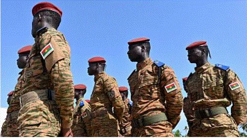 Le Burkina Faso rapatrie des stagiaires militaires formés en Côte d’Ivoire