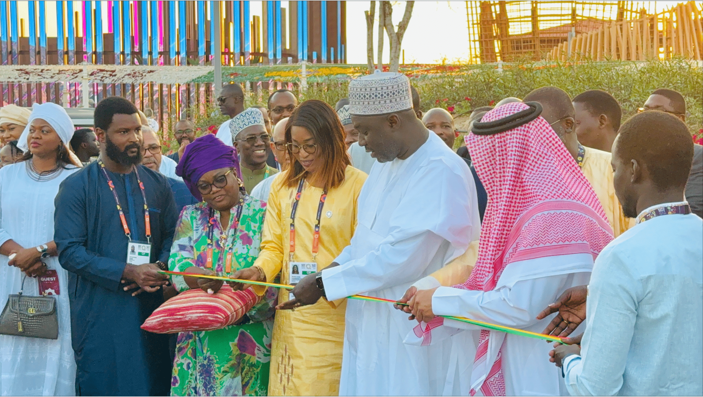 (Photos) EXPODOHA2023 : Ouverture officielle du pavillon Senegal par le ministre Abdou Karim Fofana & Mme Zahra Iyane Thiam