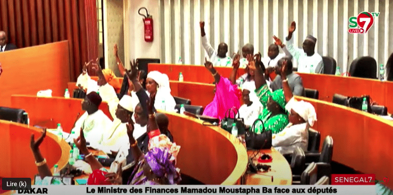 Assemblée - Loi de Finances 2024 : Les députés adoptent le budget général de l'Etat arrêté à 7 003,6  F Cfa
