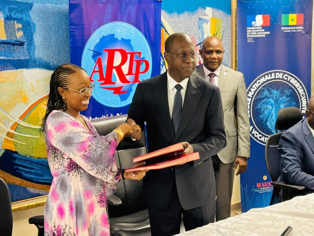 (Photos) L'ARTP conclut un partenariat avec la CDP et l'ENCVR dans le domaine de la sécurité et des technologies au Sénégal.