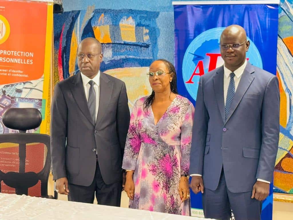 (Photos) L'ARTP conclut un partenariat avec la CDP et l'ENCVR dans le domaine de la sécurité et des technologies au Sénégal.