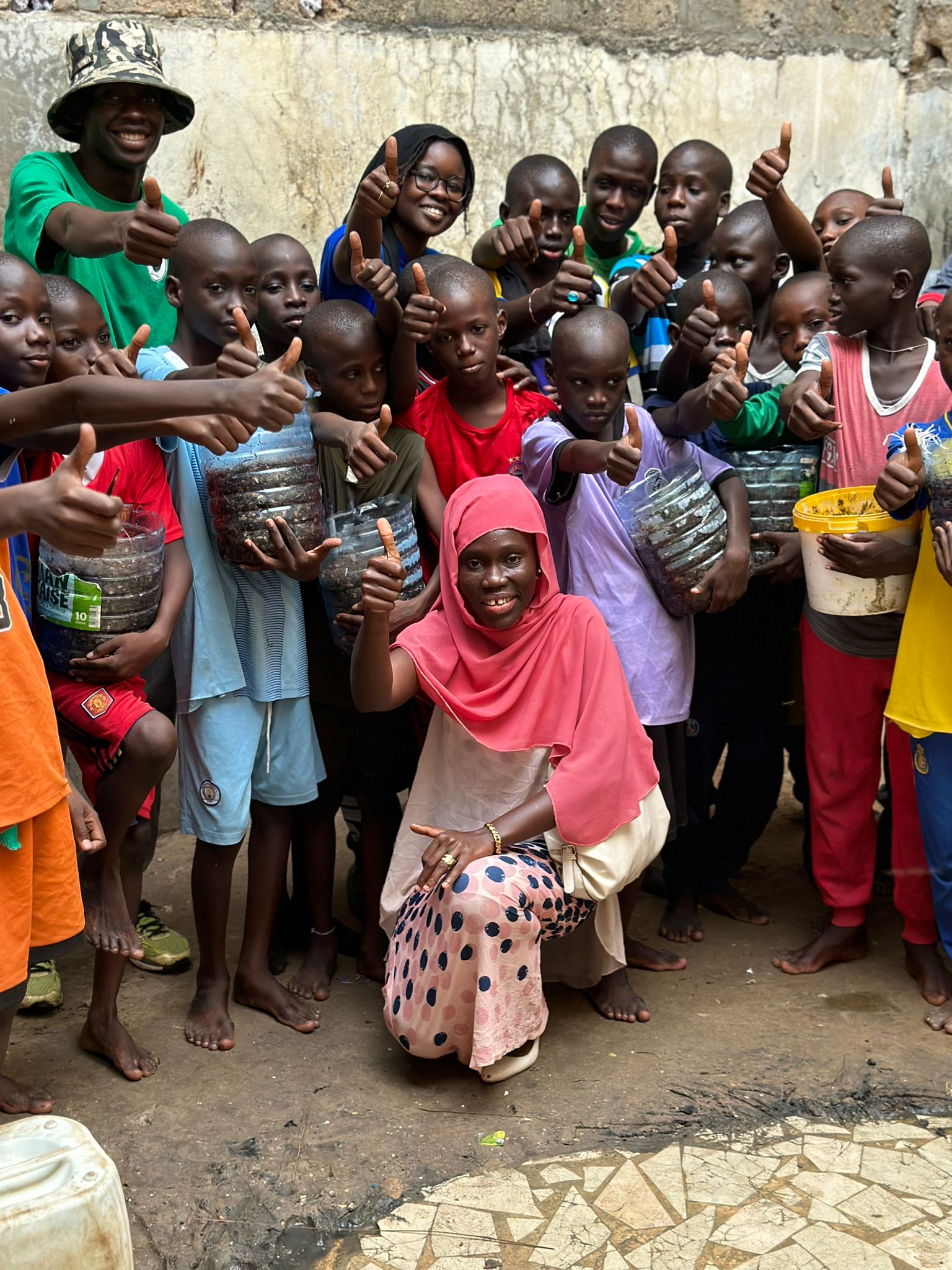 (Photos) Un Pas Vers l'Autonomisation : Remise des Diplômes pour la Promotion Inaugurale du Programme d'Éducation à l'Hygiène et au Civisme dans les Daraas de Dakar