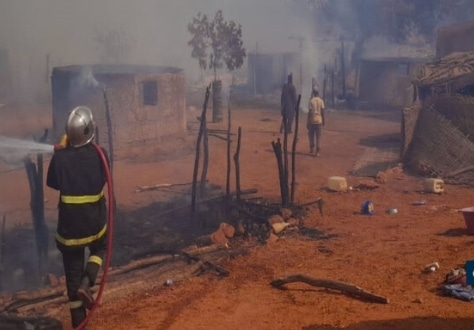 Kédougou : Plus d’une centaine de cases dévastées par un violent incendie à Tenkotoding