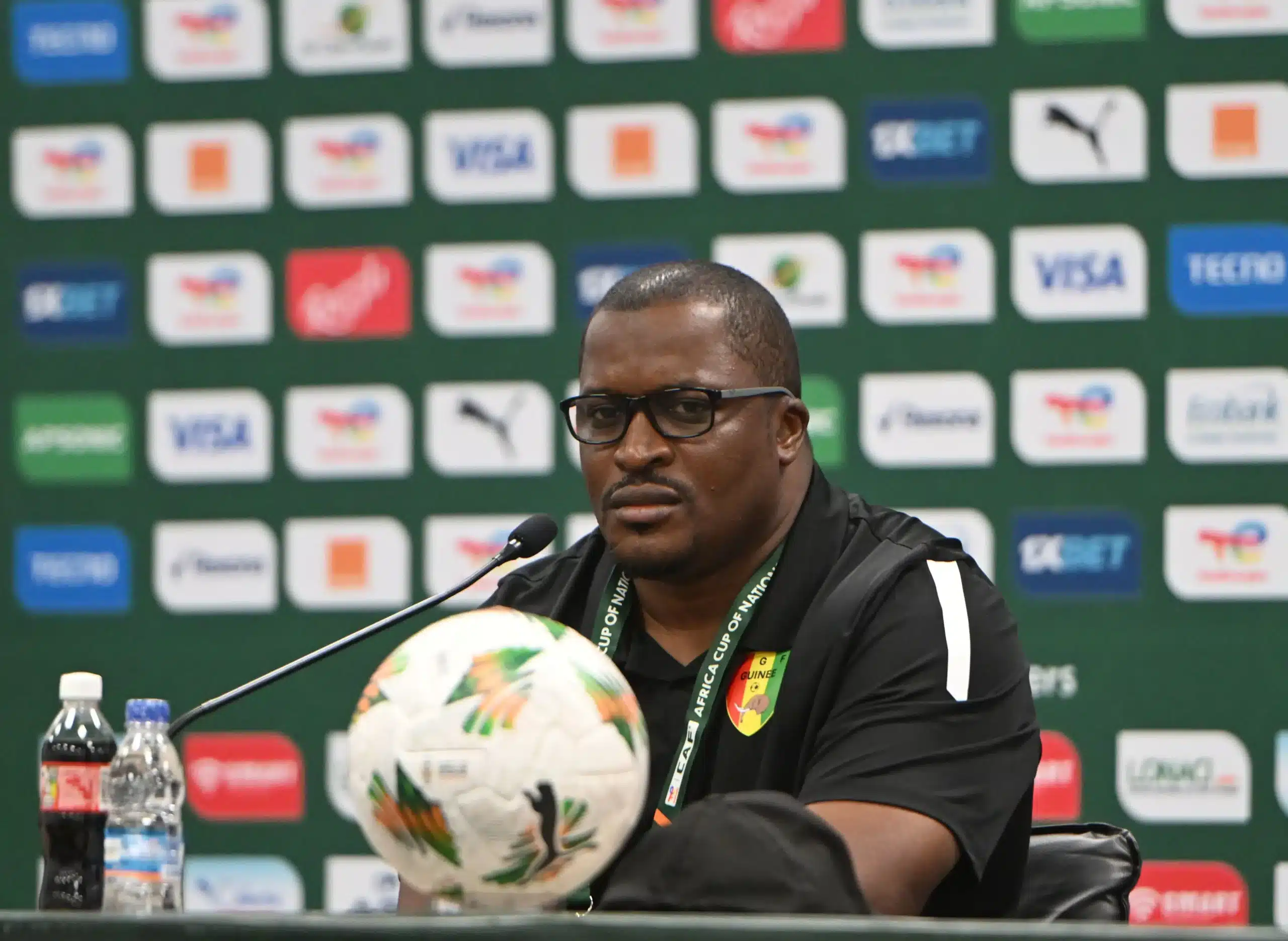 Le selectionneur de Guinée tacle les lions:" cette victoire ne leur garantit pas de passer en quarts de finale"