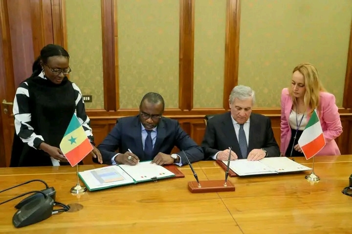 Cooperation billaterale : le ministre Doudou Ka signe un accord d’un montant 68 milliards FCFA avec l'Italie