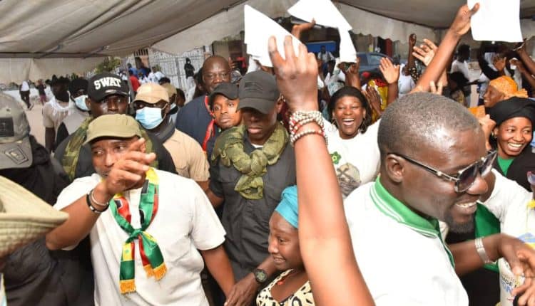 Campagne électorale : Le convoi de Barthélémy Dias fait un accident, 5 blessés dont 2 graves