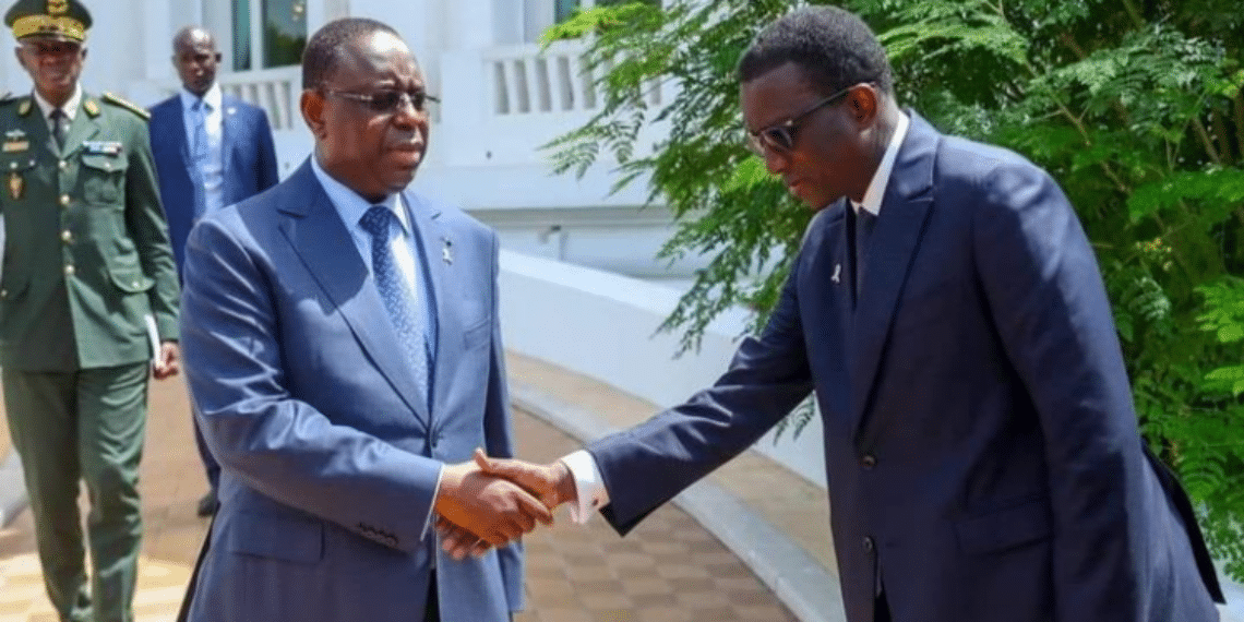 Tête-à-tête avec Macky: le sort politique de Amadou Ba scellé ?