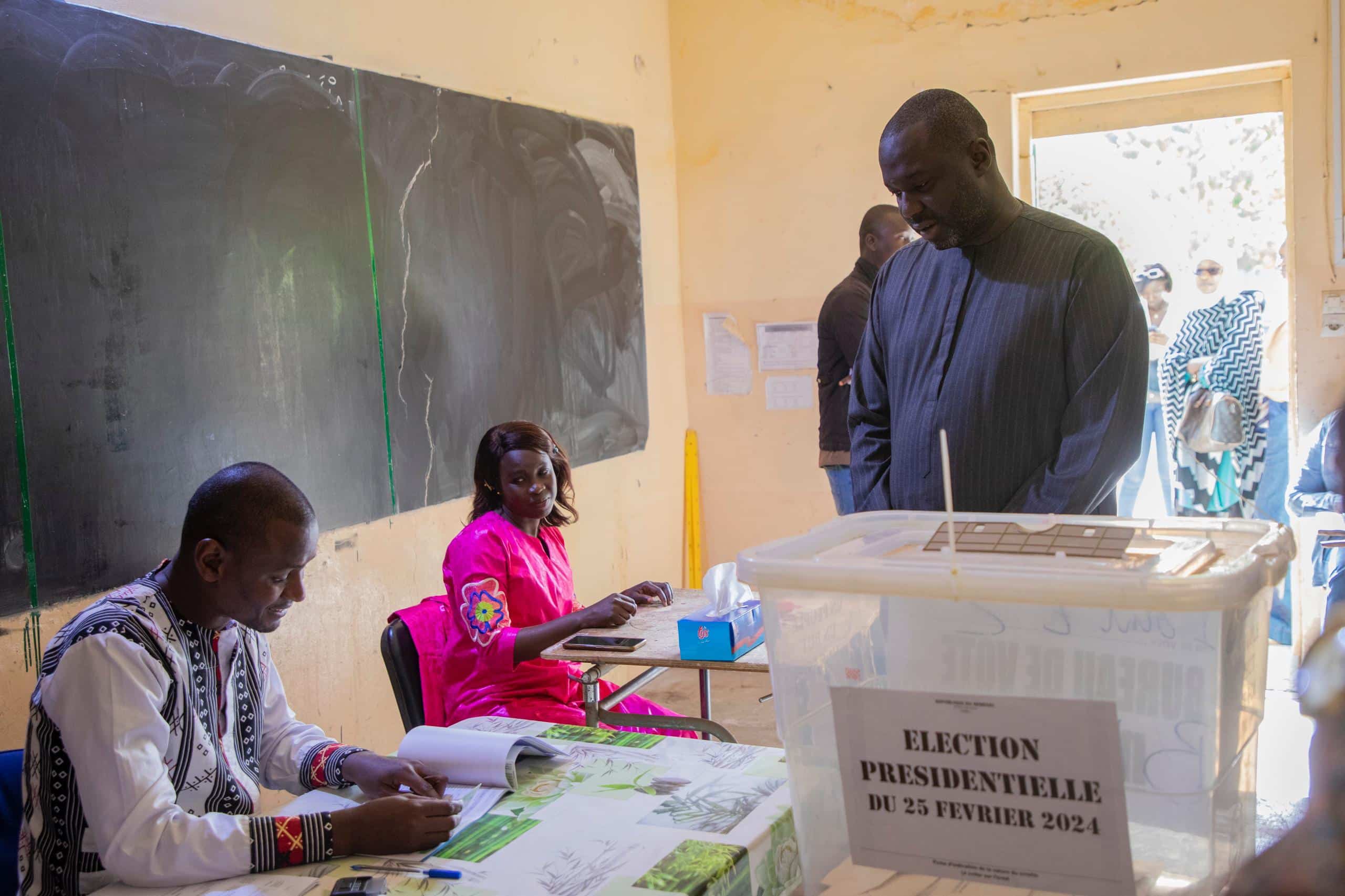 Point E : Le ministre Abdou Karim Fofana s'est acquitté de son devoir civique 