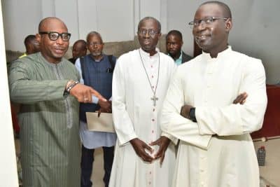 La Ville de Dakar passe les églises et mosquées de Dakar au solaire : un grand pas vers la décarbonisation