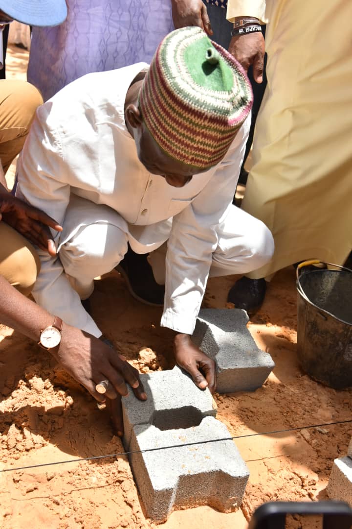 Barthelemy Dias visite le chantier de réhabilitation de la voirie urbaine de Dakar
