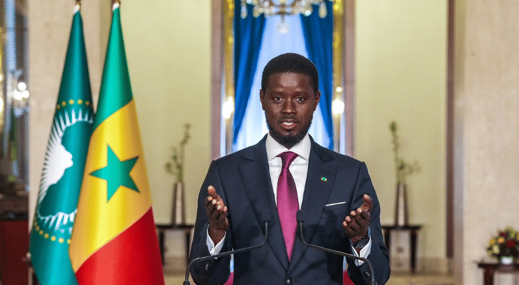 Le président Bassirou Diomaye Faye s'engage à rationaliser les partis politiques 