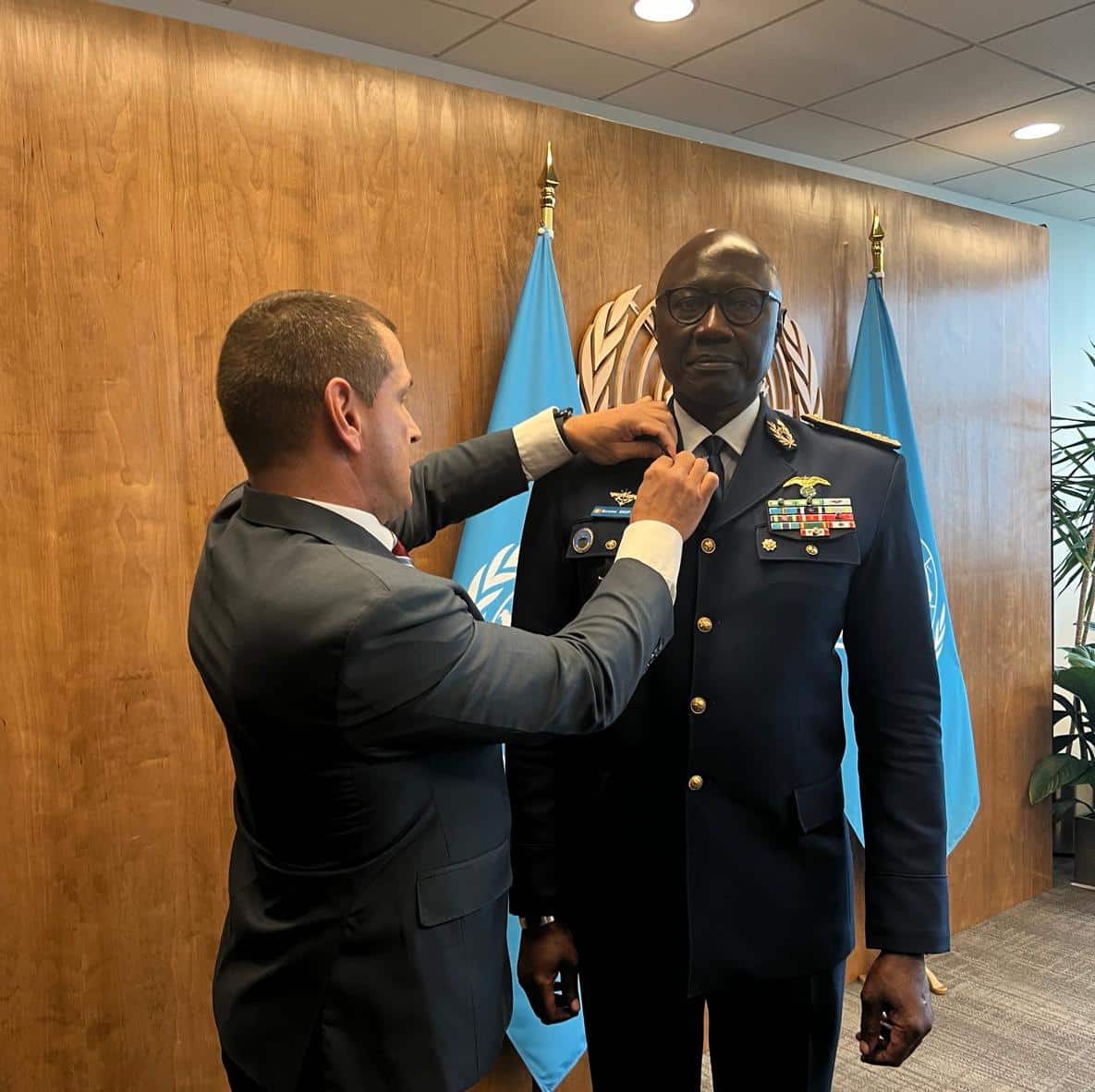 Le Général Birame Diop, ministre des Forces armées, décoré par les Nations Unies!