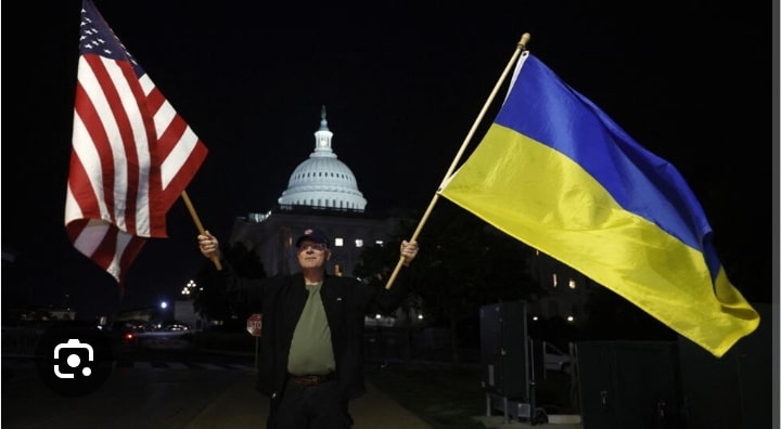 États-Unis : Le Congrès américain adopte le plan d'aide très attendu par l'Ukraine