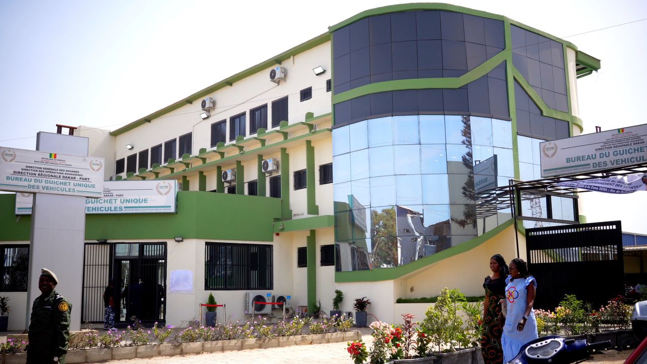 (Photos) Infrastructures douanières: Le Guichet unique des véhicules étrenne ses nouveaux locaux