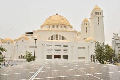 La Ville de Dakar passe les églises et mosquées de Dakar au solaire : un grand pas vers la décarbonisation