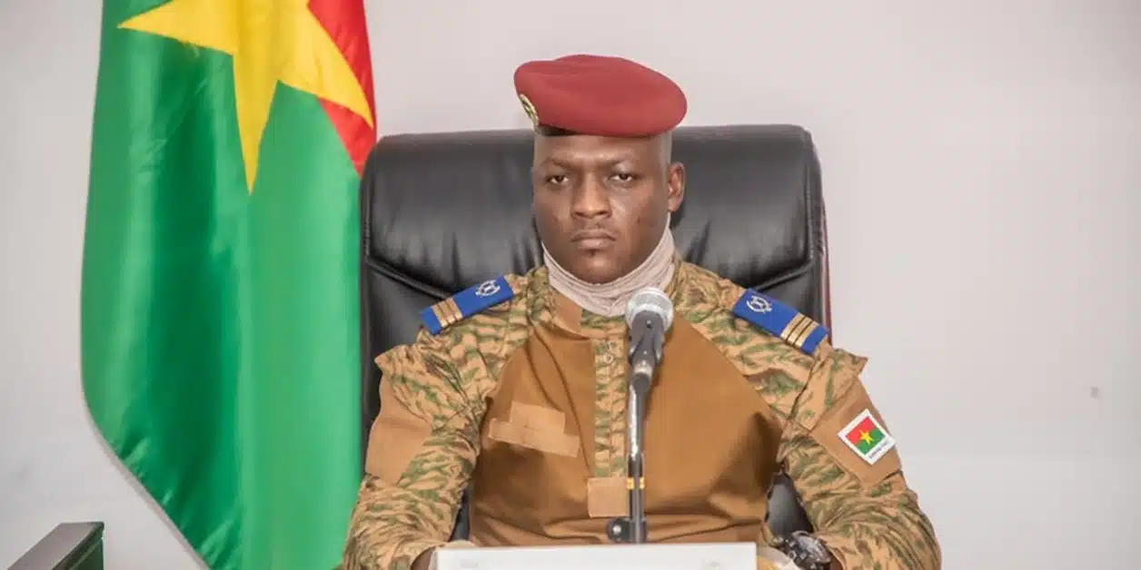 Burkina Faso: 3 diplomates français déclarés «persona non grata» pour «activités subversives»