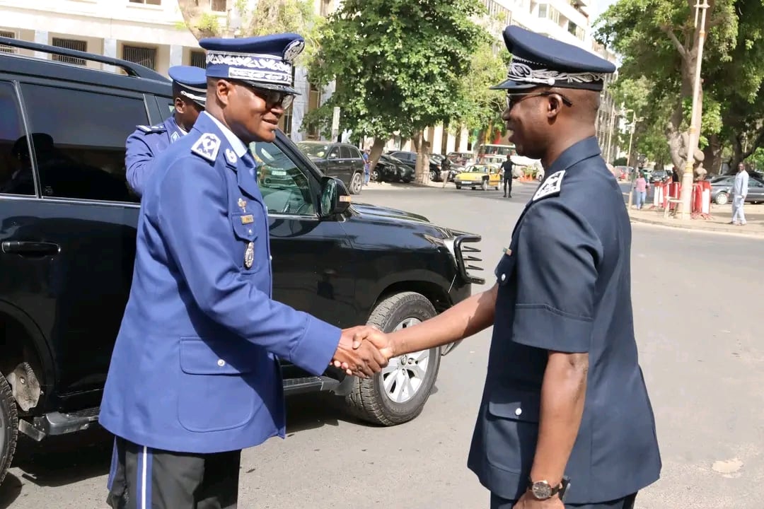 Visite de travail : le haut-commandant de la gendarmerie hôte de la police nationale