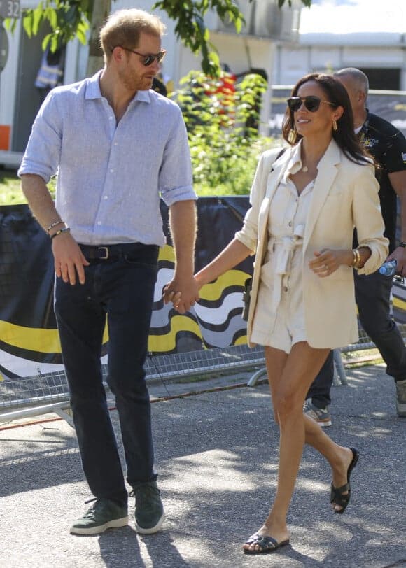 Nigeria:Meghan Markle et le Prince Harry éblouissent durant leur séjour arborant des bijoux hors de prix