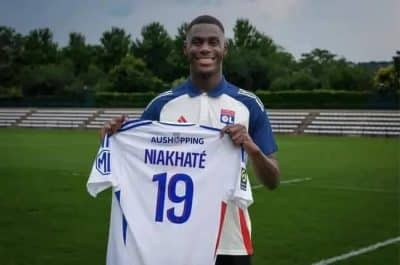 Officiel : Moussa Niakhaté s'engage avec l'Olympique Lyonnais jusqu'en 2028 (photos)