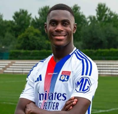 Officiel : Moussa Niakhaté s'engage avec l'Olympique Lyonnais jusqu'en 2028 (photos)