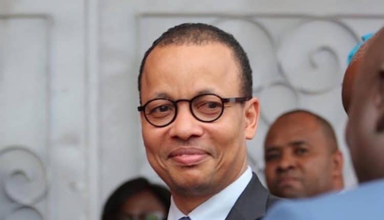 UNESCO : Souleymane Jules Diop annonce son départ