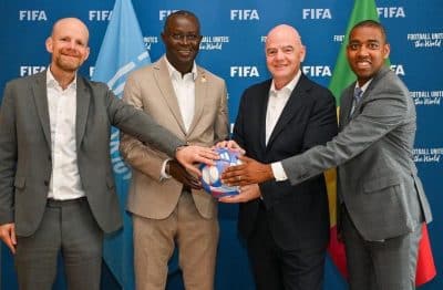 Paris : Augustin Senghor reçu par le président de la FIFA, Gianni Infantino