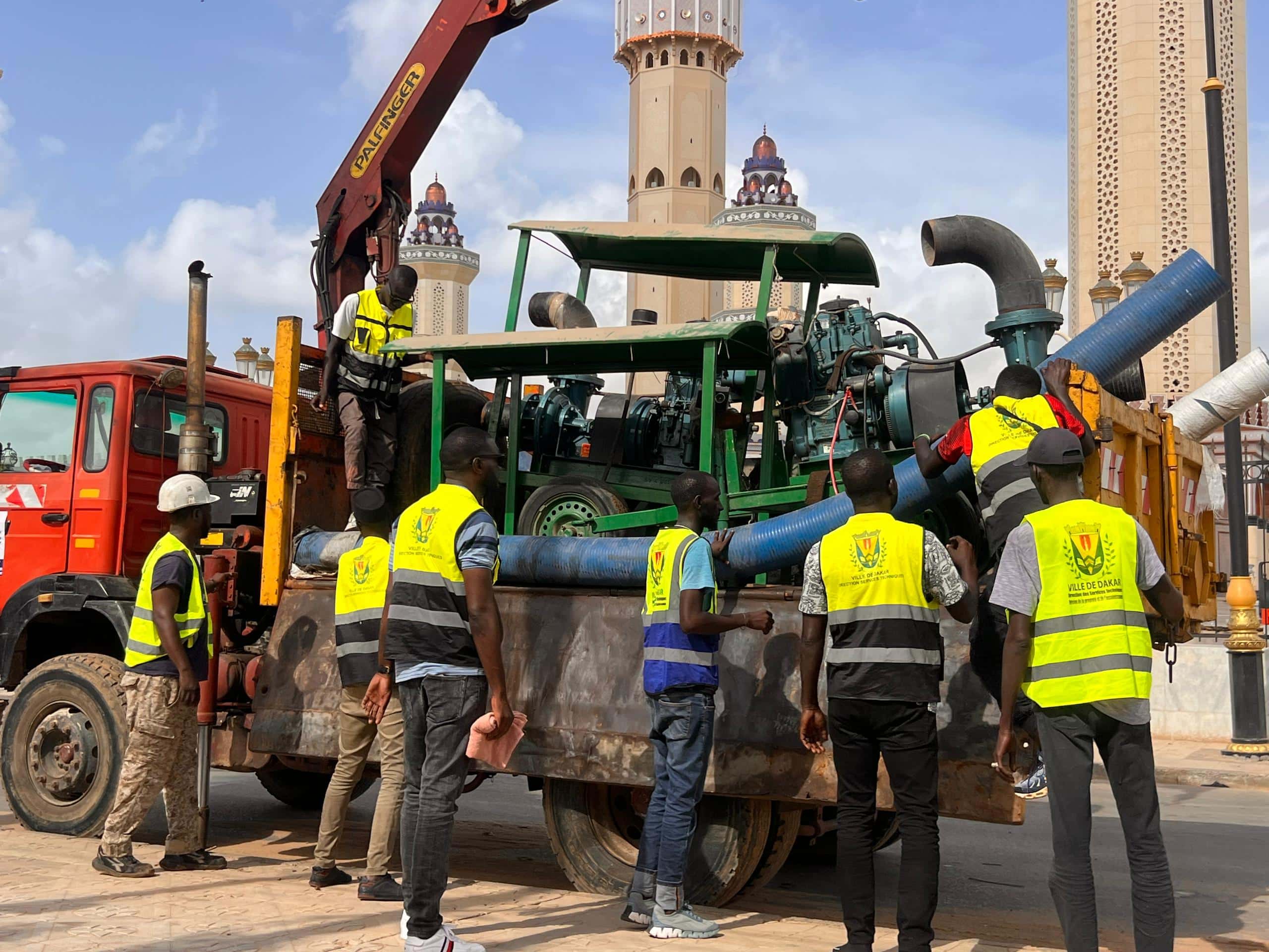 Le Maire de Dakar Barthélémy Dias au secours des populations de Touba touchées par les inondations