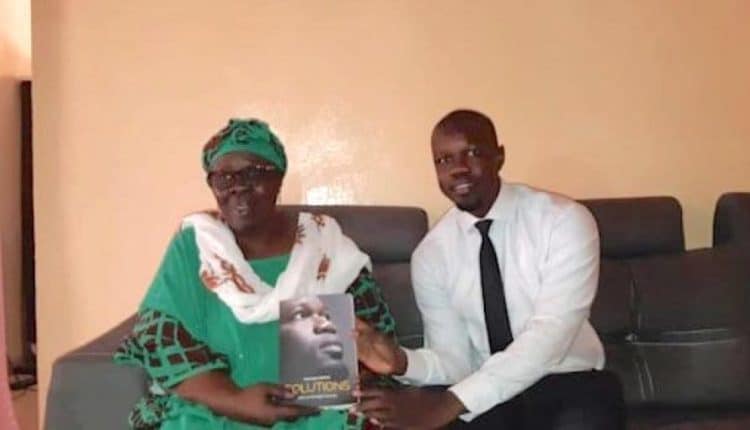 Ziguinchor : Un homme débarque chez la mère de Sonko et abreuve la famille d'injures