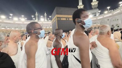 Exclusivité : Youssou Ndour en Oumrah à la Mecque