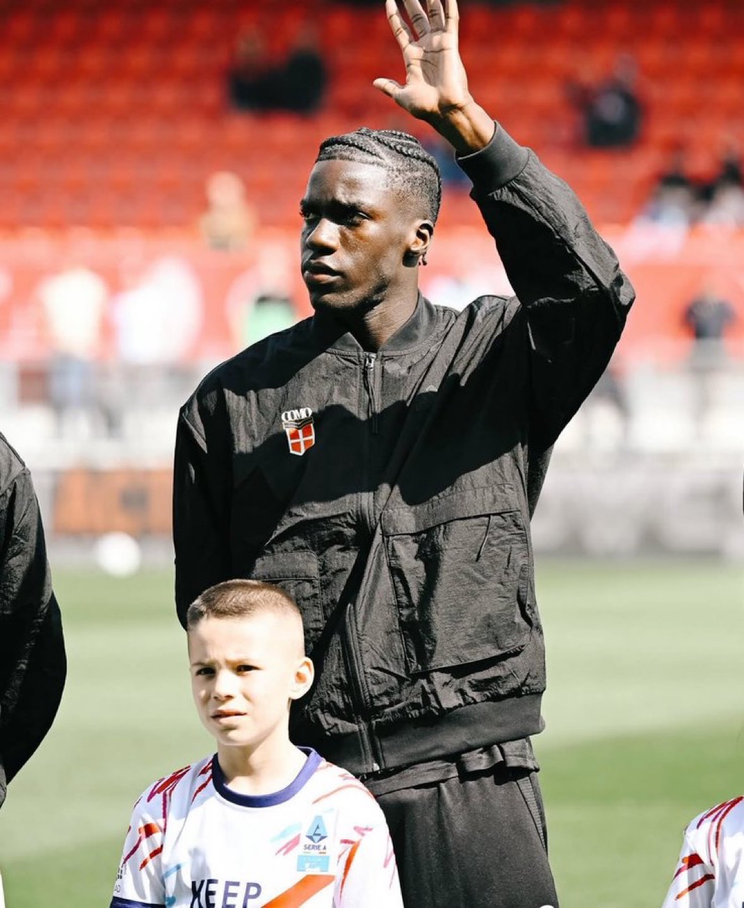 Coup dur pour Côme : Assane Diao forfait jusqu’à la fin de la saison