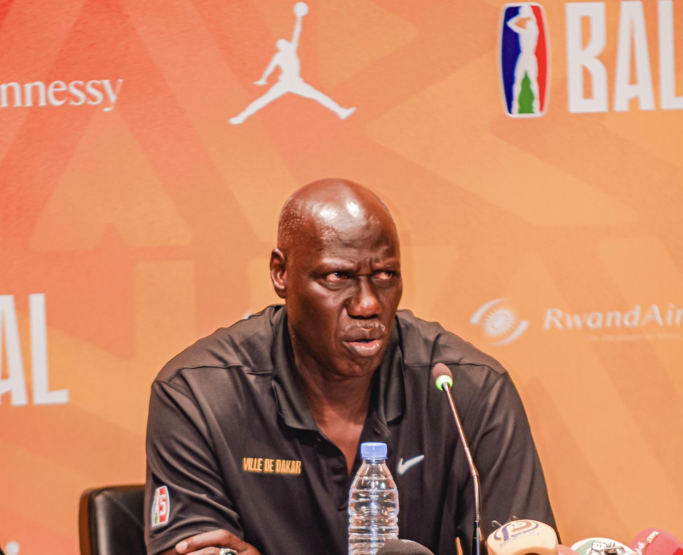 BAL – Libass Faye lucide après l’élimination : ‘Gérer un groupe pro, ce n’est pas facile’”