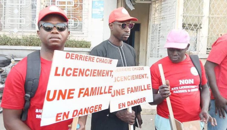 Manifestation : Les travailleurs licenciés crient leur désarroi