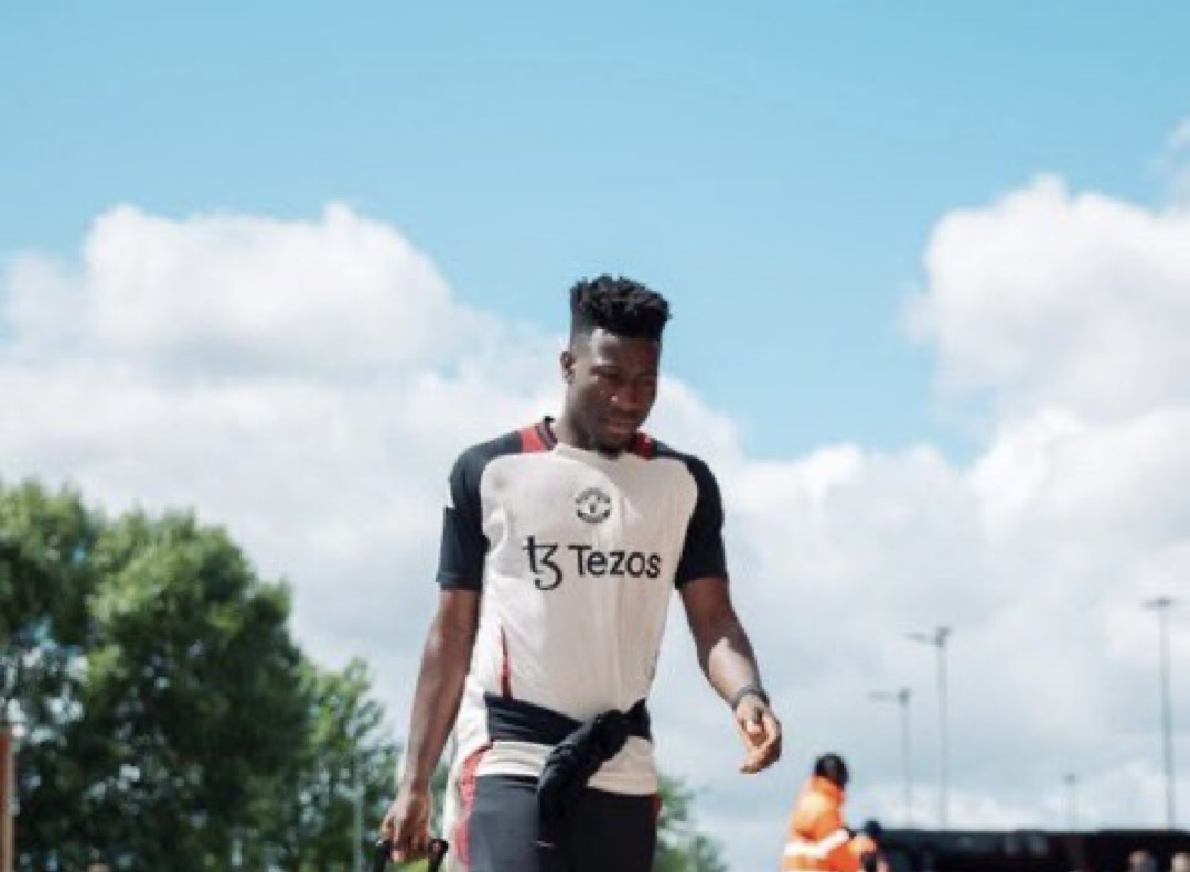 Critiqué à Manchester, Onana ne ferme pas la porte à un départ