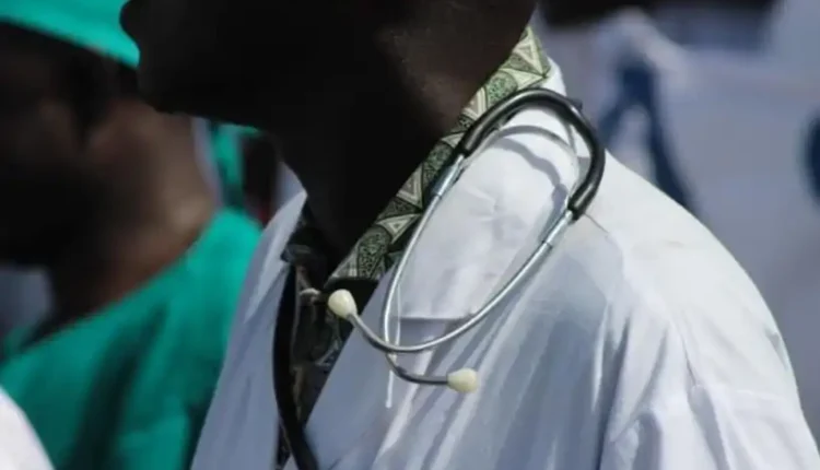 Grève des médecins en spécialisation : le COMES lance un mouvement de 120 heures renouvelable